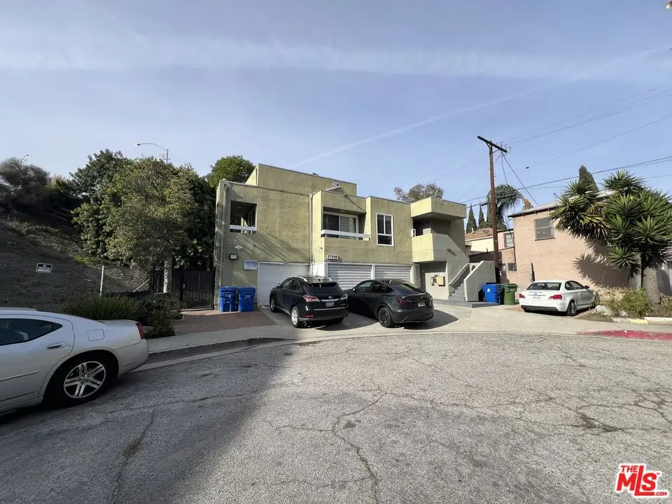 11209 Sardis Avenue, Los Angeles, CA 90064 - #1