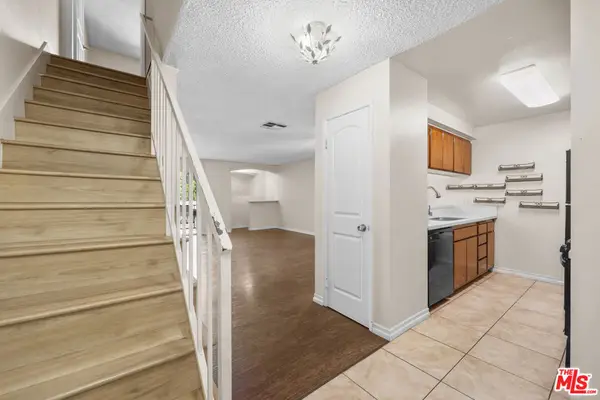 21219 Roscoe Boulevard #211, Canoga Park, CA 91304