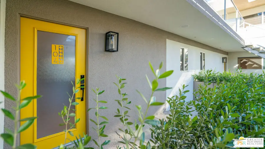 588 E San Lorenzo Road #104, Palm Springs, CA 92264 - Image #2