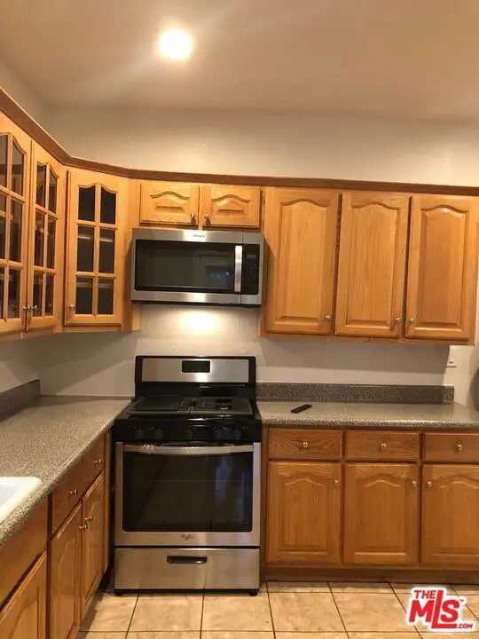 721 W 41st Drive, Los Angeles, CA 90037