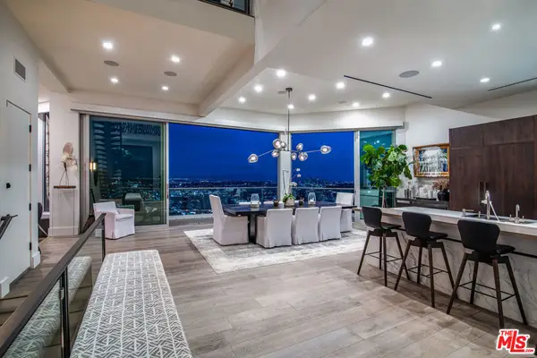 8572 Hillside Avenue, Los Angeles, CA 90069