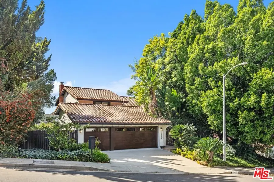10246 Briarwood Drive, Los Angeles, CA 90077 - Image #2