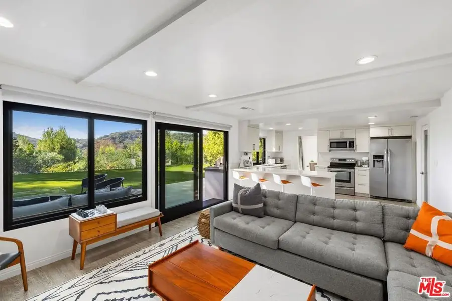 10246 Briarwood Drive, Los Angeles, CA 90077 - Image #3