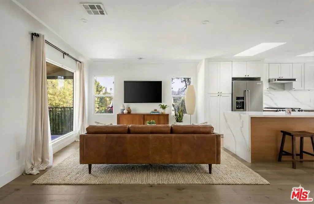 1402 Allesandro Street, Los Angeles, CA 90026 - Image #1