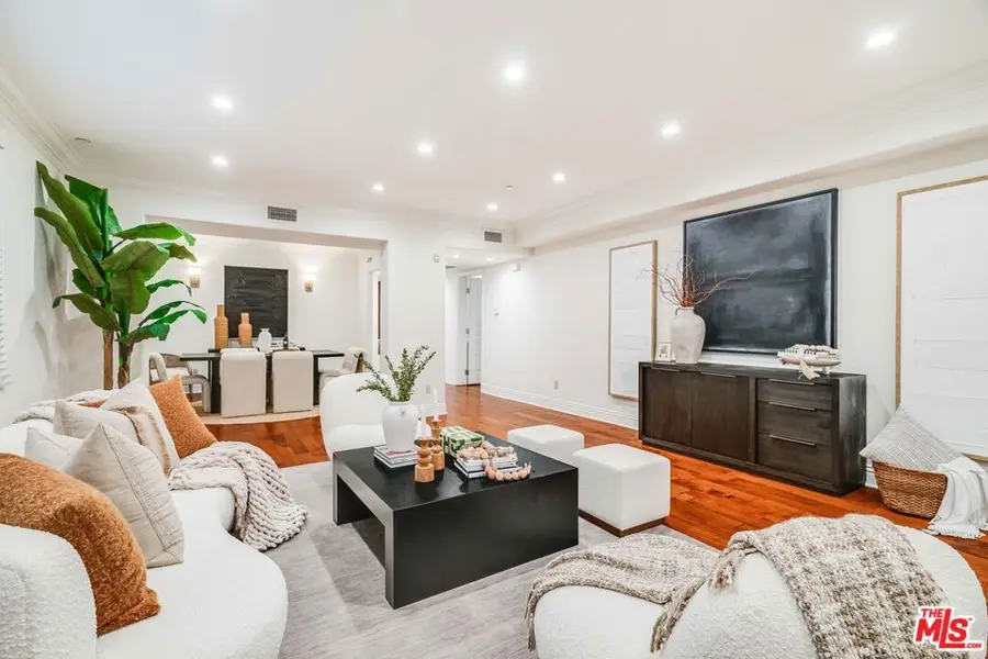 11749 Goshen Avenue #102, Los Angeles, CA 90049 - #3