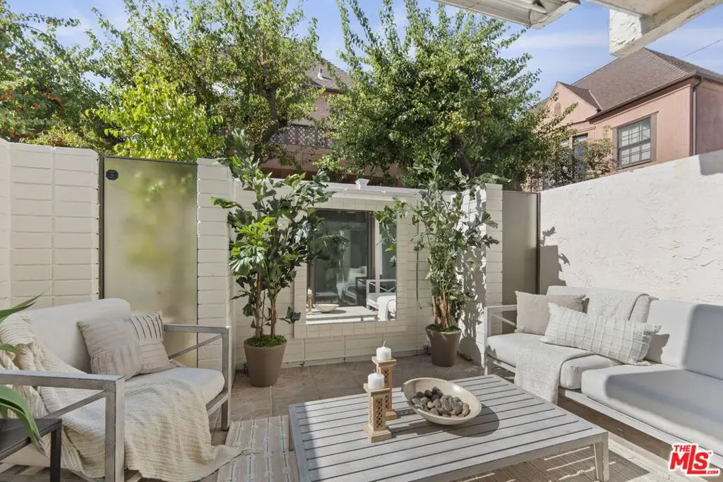 9501 W Olympic Boulevard, Beverly Hills, CA 90212 - Image #1