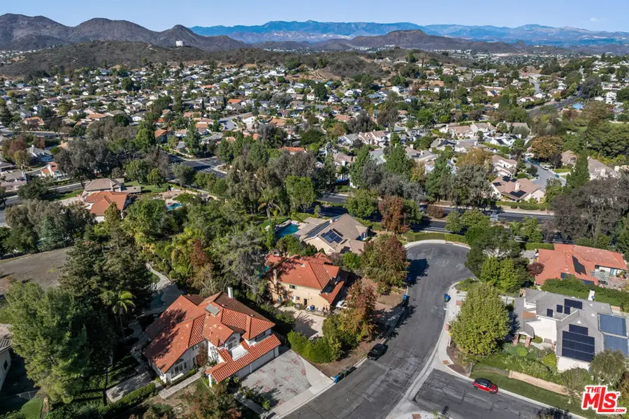 947 Golden Crest Avenue, Newbury Park, CA 91320 - Image #3