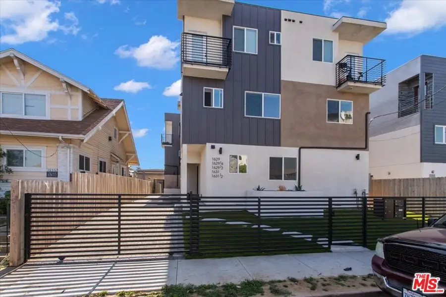 1631 S New Hampshire Avenue, Los Angeles, CA 90006 - Image #2