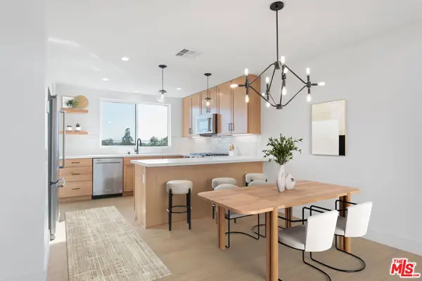 11218 W Lyon Lane, North Hollywood, CA 91606