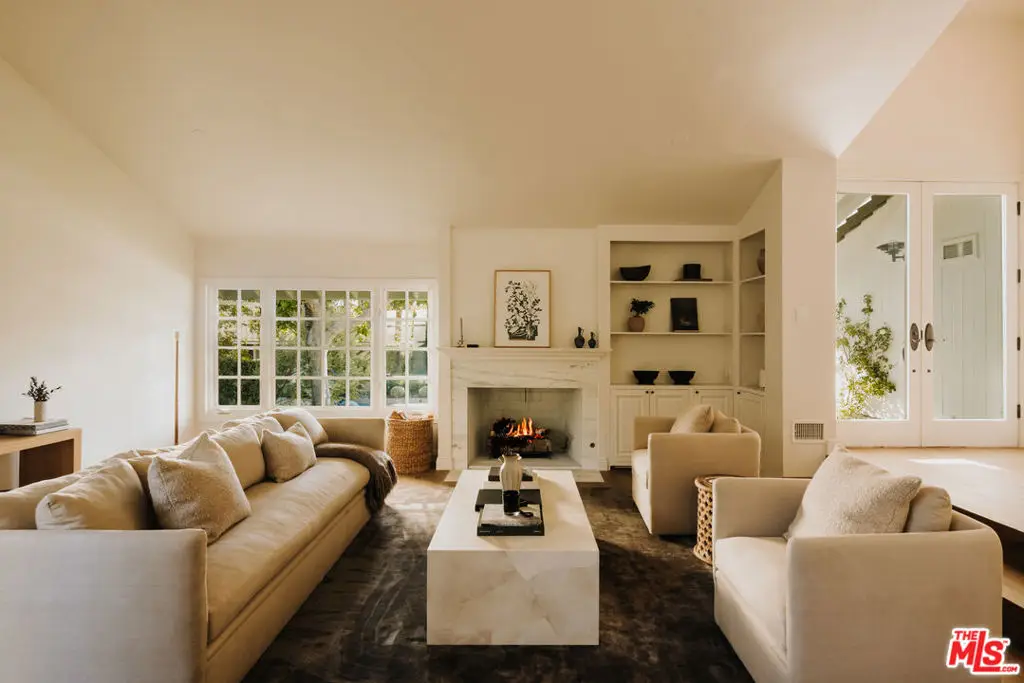 2124 Eric Drive, Los Angeles, CA 90049 - Image #1