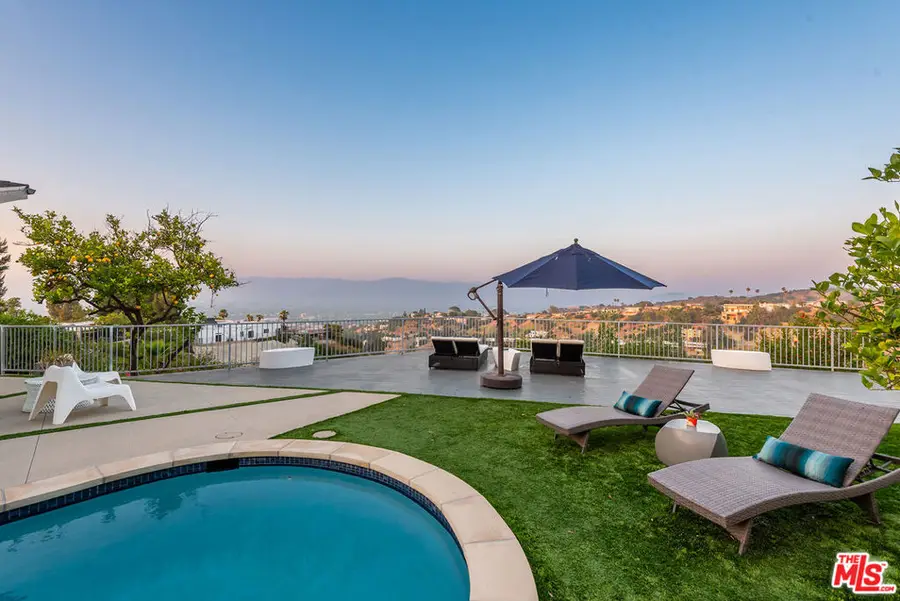 14652 Deervale Place, Sherman Oaks, CA 91403 - Image #2