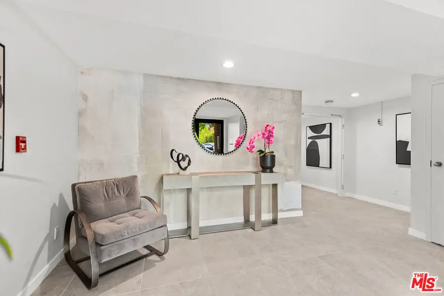 4736 Park Encino Lane #215, Encino, CA 91436 - Image #3