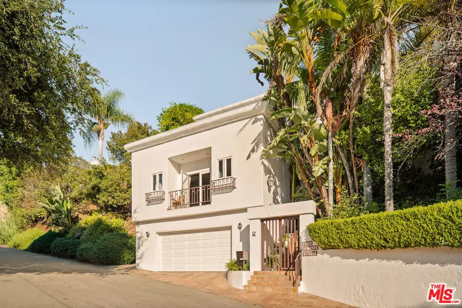 2774 La Castana Drive, Los Angeles, CA 90046 - Image #2