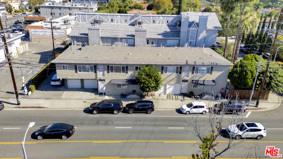 14857 Hartsook Street, Sherman Oaks, CA 91403 - Image #2