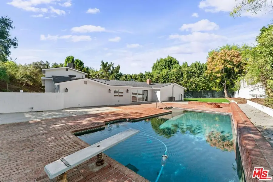 4800 Topeka Drive, Tarzana, CA 91356 - Image #3