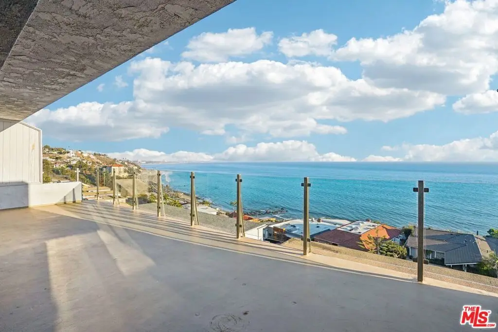 18203 Coastline Drive #7, Malibu, CA 90265 - Image #1
