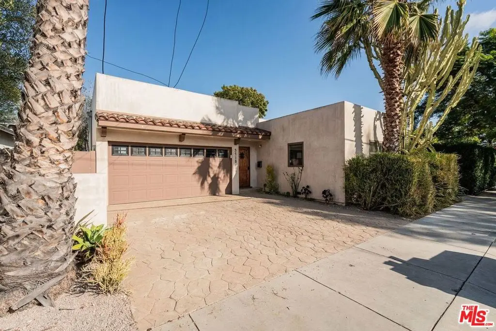 3718 S Barrington Avenue, Los Angeles, CA 90066 - #1