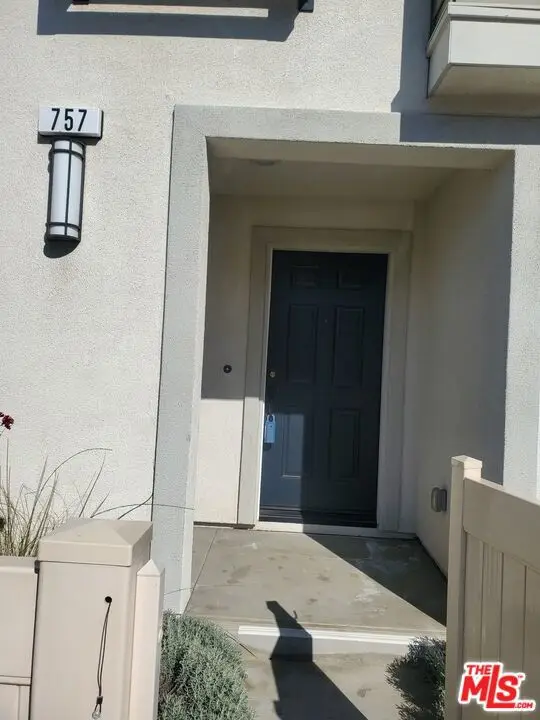 757 Daniel Freeman Cir, Inglewood, CA 90301 - Image #3