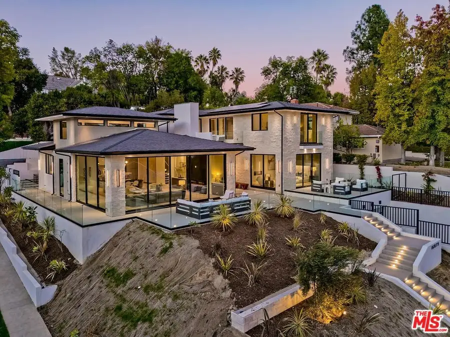 16879 Mooncrest Drive, Encino, CA 91436 - #3