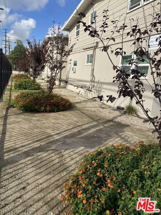 11903 Vanowen Street, North Hollywood, CA 91605 - Image #3