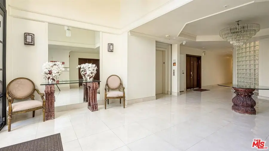 10555 Ashton Avenue #201, Los Angeles, CA 90024 - Image #2