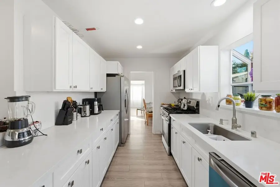 10401 Amigo Avenue, Porter Ranch, CA 91326 - #2