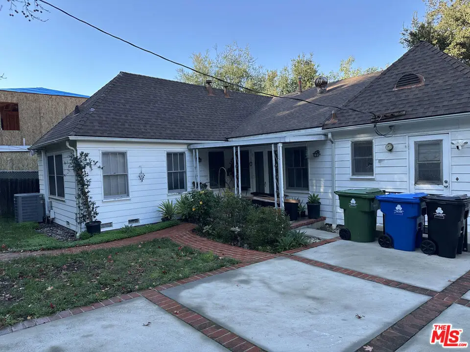 12752 Halkirk Street, Studio City, CA 91604 - Image #1