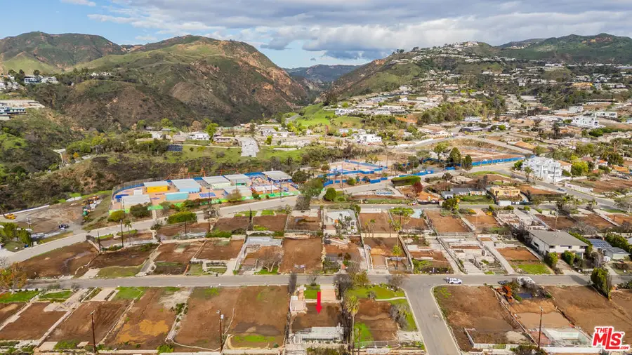 16910 Bollinger Drive, Pacific Palisades, CA 90272 - Image #3