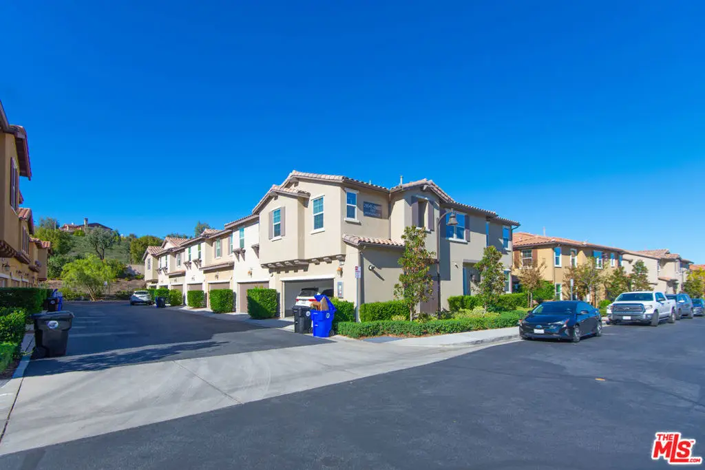 28649 Jardineras Drive, Valencia, CA 91354 - Image #1