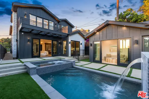 908 Rosecrans Avenue, Manhattan Beach, CA 90266