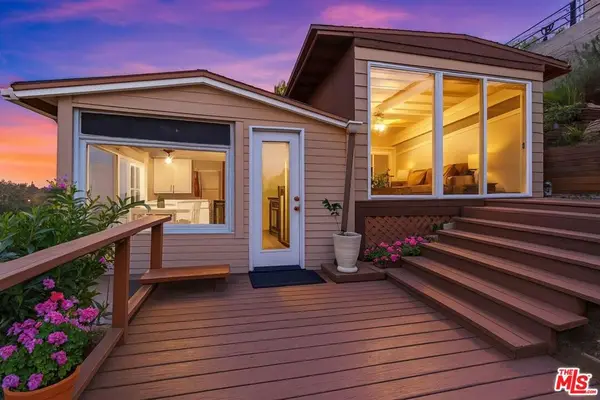 3112 Goodview Trail, Los Angeles, CA 90068