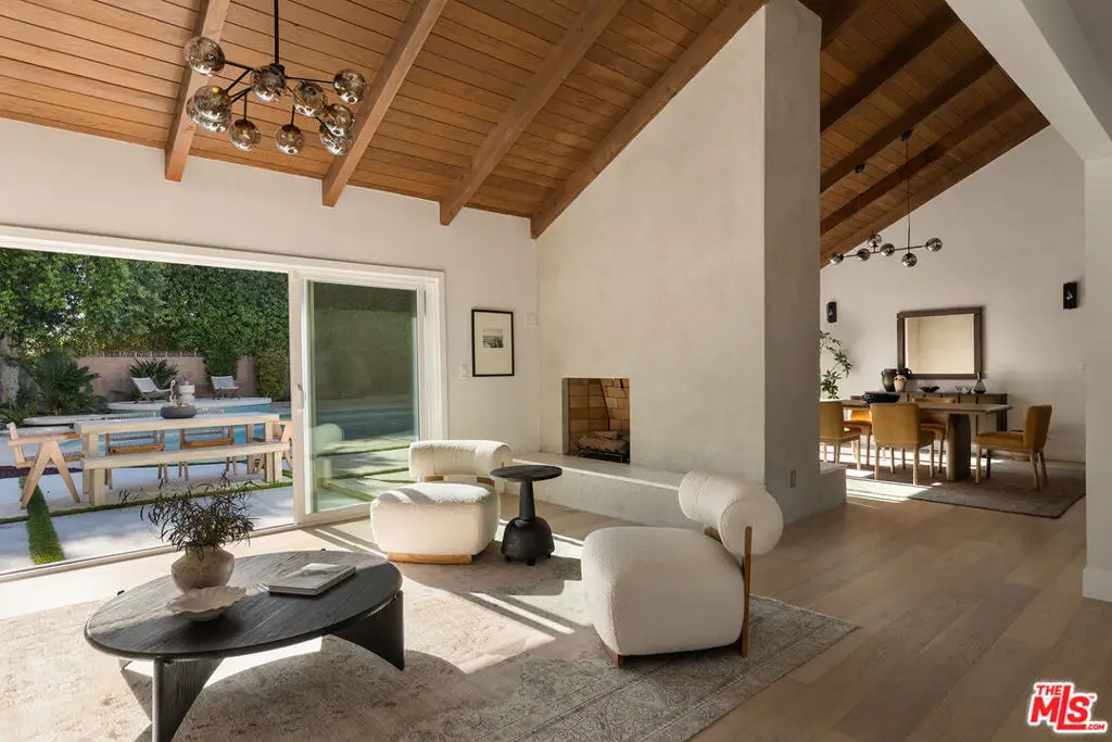 5920 Kentland Avenue, Woodland Hills, CA 91367 - #1