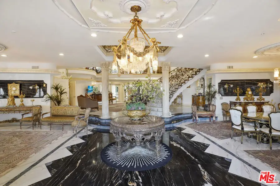 2258 Gloaming Way, Beverly Hills, CA 90210 - Image #2