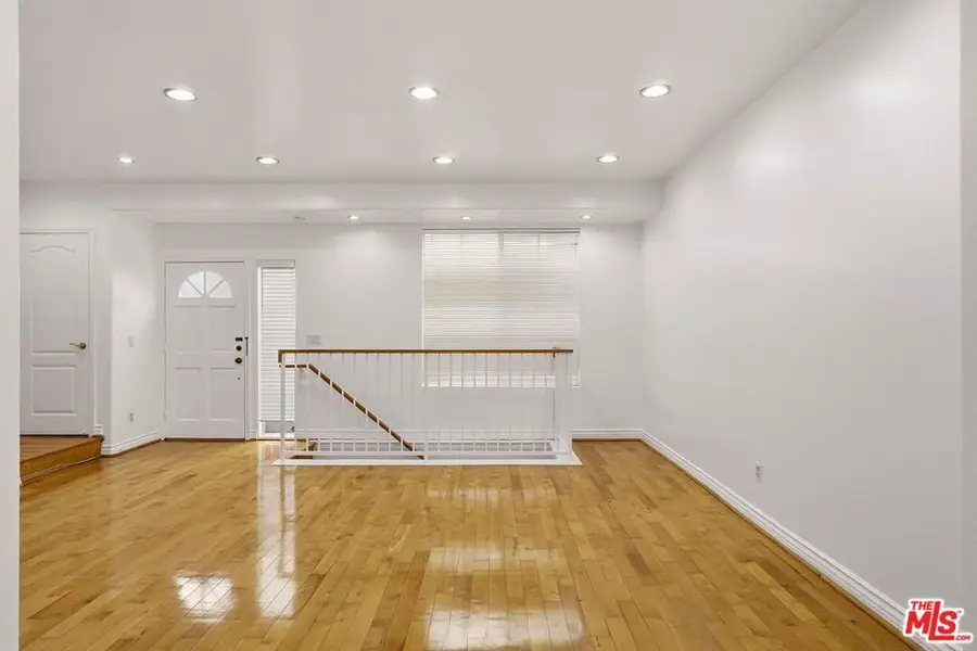 4838 Elmwood Avenue #7, Los Angeles, CA 90004 - Image #3