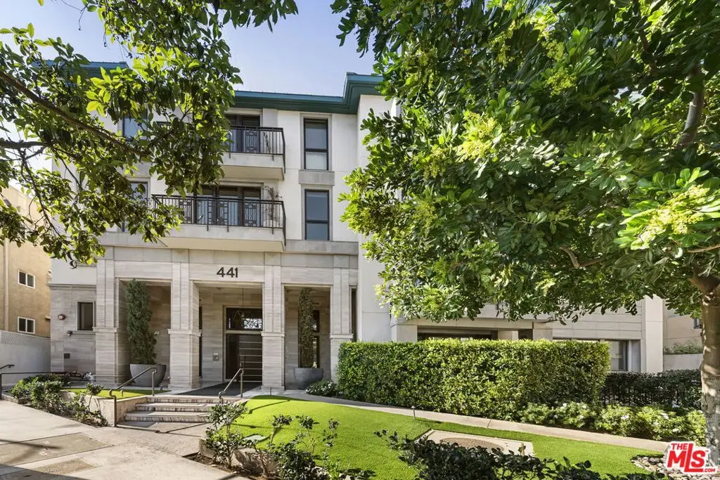 441 S Barrington Avenue #407, Los Angeles, CA 90049 - Image #1