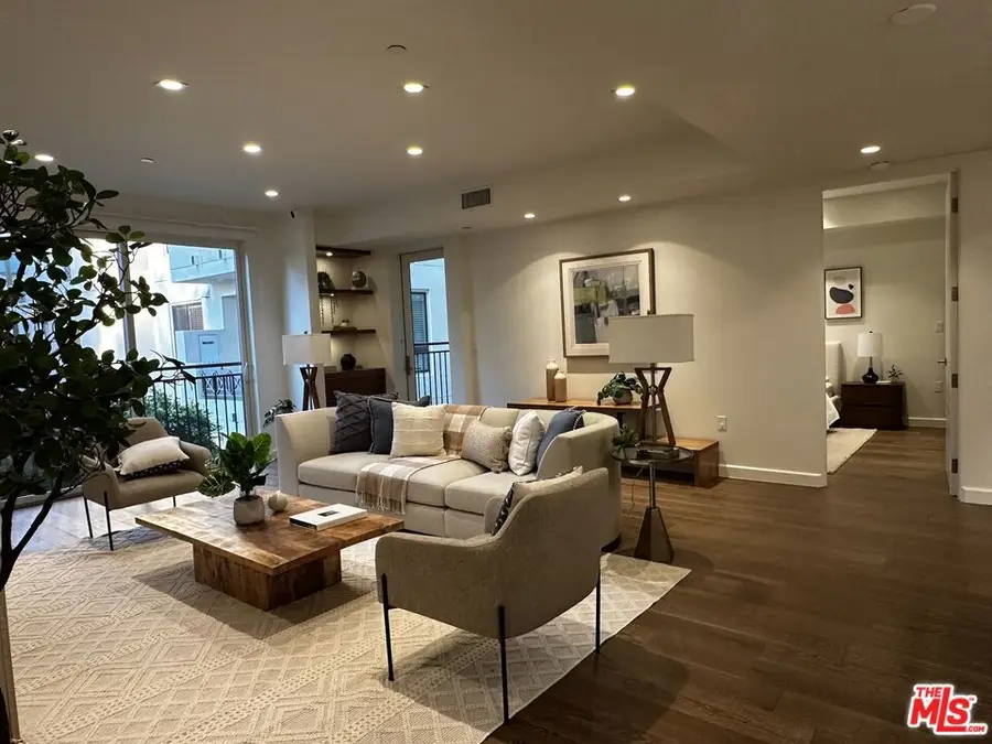 441 S Barrington Avenue #209, Los Angeles, CA 90049 - Image #3