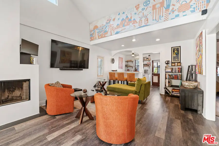 107 Clubhouse Avenue, Venice, CA 90291 - #3