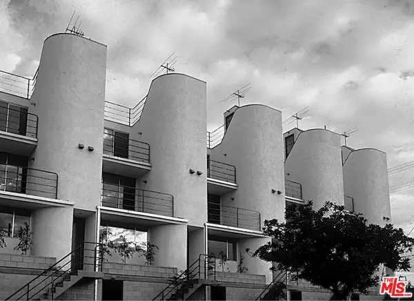 11699 Brookhaven Avenue #2, Los Angeles, CA 90064