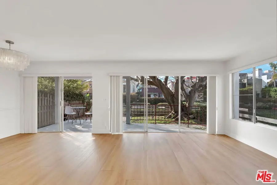 2300 Grand Canal, Venice, CA 90291 - Image #2
