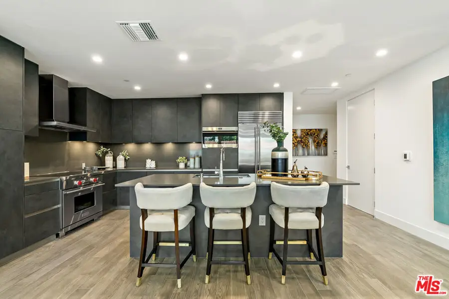 728 N Sweetzer Avenue #208, West Hollywood, CA 90069 - Image #3