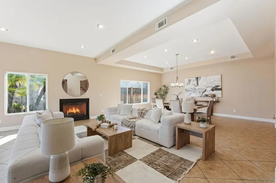 11479 Duenda Rd, San Diego, CA 92127 - Image #3