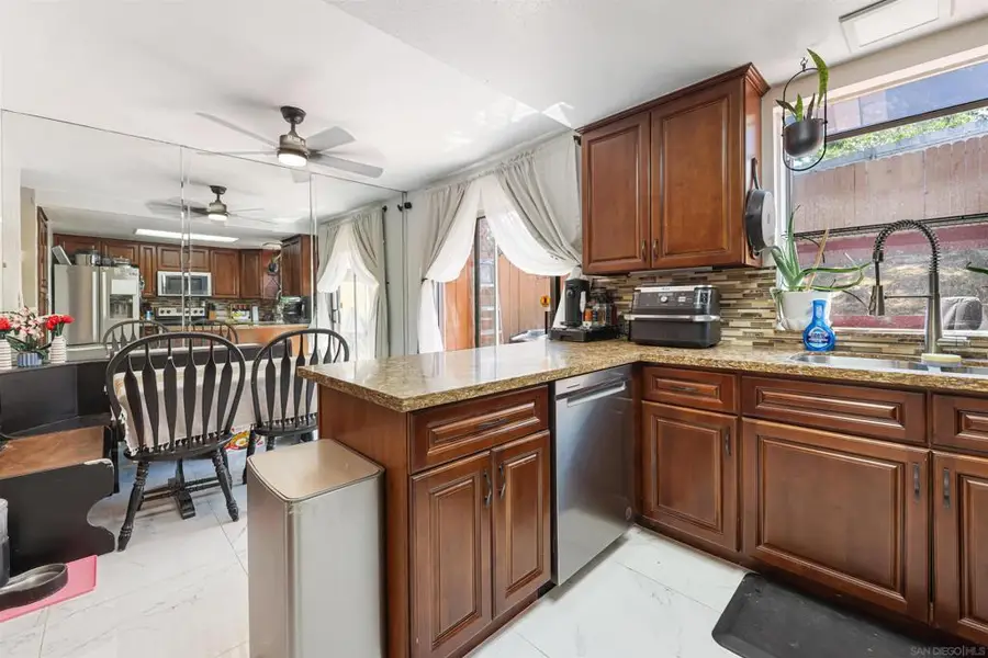 1261 34th St #28, San Diego, CA 92102 - Image #2