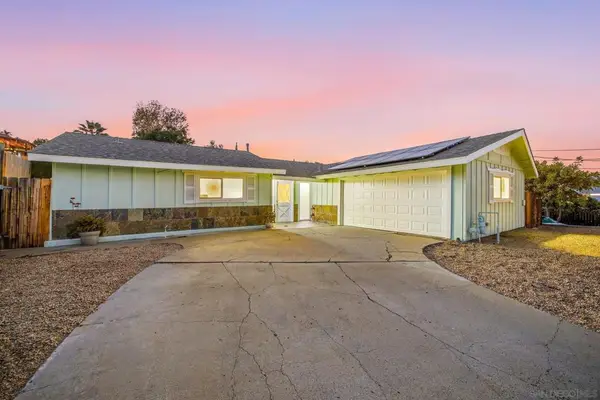 8450 Angila Dr, Santee, CA 92071