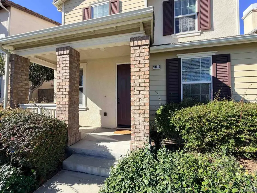 31814 Murdock Ln, Temecula, CA 92592 - Image #2