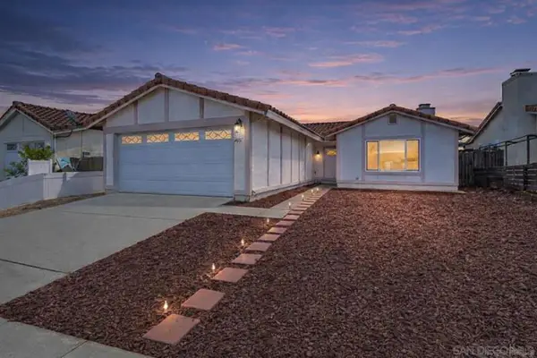 7427 Kamwood St, San Diego, CA 92126