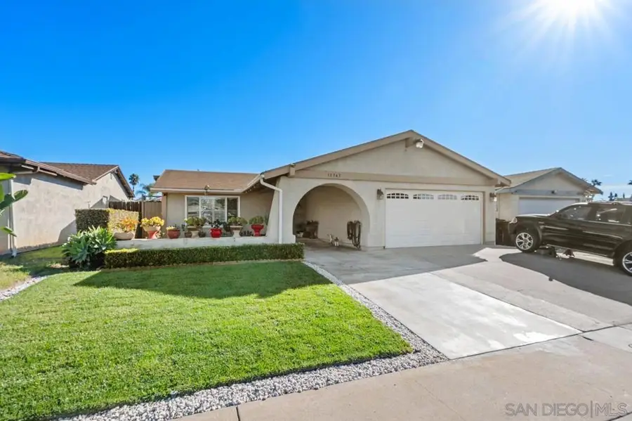 10343 Greenford Dr, San Diego, CA 92126 - Image #2