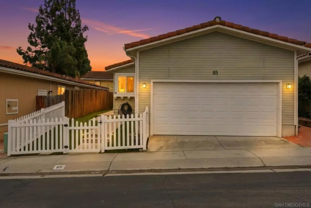 14955 Avenida Venusto #85, San Diego, CA 92128 - Image #1