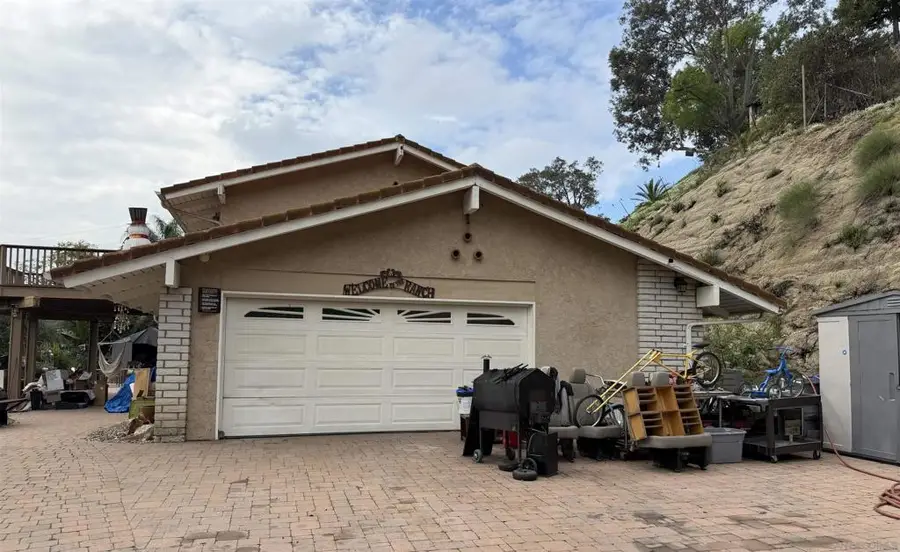 2416 Gird Rd, Fallbrook, CA 92028 - #3