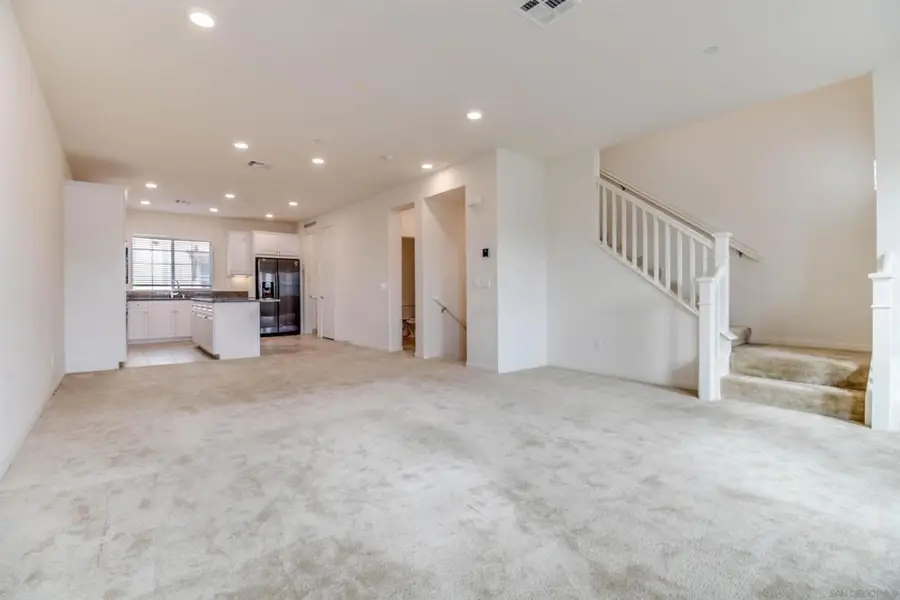 6012 Village Center Loop Rd #35, San Diego, CA 92130 - Image #3