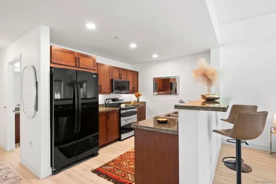 206 Park Blvd #405, San Diego, CA 92101 - Image #2